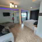 Review photo of Yellow House Koh Si Chang 2 from Preecha R.