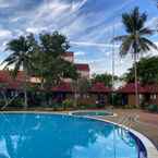 Review photo of Holiday Villa Beach Resort & Spa Cherating 2 from Nur A. J.