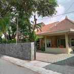 Review photo of Villa Dora Jogja Mitra RedDoorz near Malioboro Area from Yona E.