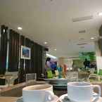 Review photo of KHAS Pekanbaru Hotel 4 from Madearma M.