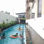 Review photo of KHAS Pekanbaru Hotel from Madearma M.