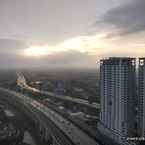 Ulasan foto dari RedLiving Apartemen Grand Kamala Lagoon - Kita Pro Tower Barclay 3 dari Edward E.