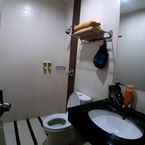 Review photo of Veleza Hotel Lengkong Kecil 4 from Erny S.