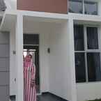 Review photo of Homestay Syariah Puri Mancagar 4 from Yeni L. A.