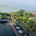 Review photo of Golden Tulip Pattaya Beach Resort from Petcharat C.