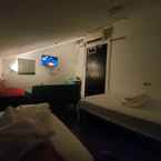 Review photo of Galaxy Pods Capsule Hotel Boat Quay from Federico E. R. G.