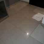 Review photo of OYO 1282 Feodora Airport Hotel 5 from Adriaan F. P.