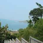 Review photo of Karang Aji Beach Villa 2 from Riezma R.
