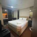 Review photo of Well Appointed and Deluxe 2BR at El Royale Apartment By Travelio 4 from Nurendah P.