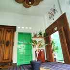 Review photo of Snooze Hostel Yogyakarta 6 from Jevon J.