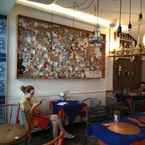 Review photo of Glad Bangkok Hostel Bar & Restaurant 2 from Robert K.