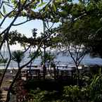 Review photo of Warung Pantai Bungalows from Ni M. A. D. D.