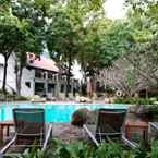 Hình ảnh đánh giá của Woodlands Hotel & Resort 2 từ Tim M.