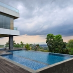 Review photo of Luxury 5BR Boutique Villa With Heated Pool at Dago Pakar 4 from Winsen W.