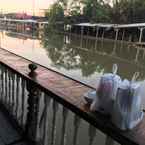 Review photo of NR Homestay Amphawa 3 from Narisara C.