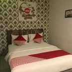 Review photo of OYO 433 Nelvi Guest House Syariah 5 from Priska N. A.