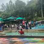 Review photo of The Jhons Cianjur Aquatic Resort from Stenly S.