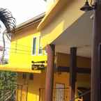 Hình ảnh đánh giá của Yellow House Koh Si Chang 2 từ Namfhon S.