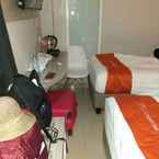 Review photo of Front One Hotel Sragen 2 from Feti S. M.