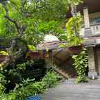 Review photo of Townhouse Oak Maxi Hotel Legian Bali 3 from Levana K. N. S.