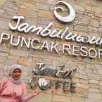 Review photo of Jambuluwuk Convention Hall & Resort Puncak 3 from Chindar L.