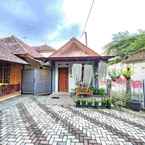 Review photo of Three Bedroom (front) at Villa Trunojoyo 50 2 from Budi S. H.