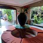 Review photo of Townhouse Oak Maxi Hotel Legian Bali 2 from R A. S.