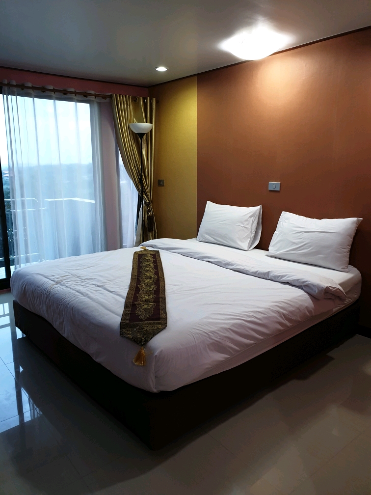 Review photo of Toh Buk Seng Ayutthaya Hotel from Thunchanok T.