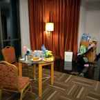 Review photo of Merlynn Park Hotel 3 from Fitri R. J.