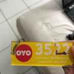 Review photo of Super OYO Flagship 210 Amethyst Kemayoran 2 from Raisa G. R. G.