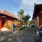 Review photo of SUPER OYO Collection O 90265 Cempoko Mulyo Homestay Syariah from Fahmi F.