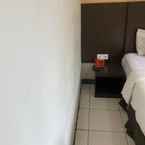 Review photo of Sans Hotel Cihampelas Bandung 5 from Rich H. T. S.