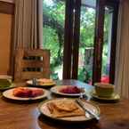 Review photo of Three Brothers Guest House from Novita N.