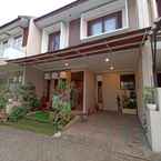 Review photo of Villa Bromo A3 - Two Bedroom 2 from Pinaring G.
