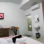 Review photo of OYO 943 Hotel Azalea Syariah from Ferry W.
