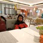 Review photo of HARRIS Hotel & Conventions Bundaran Satelit Surabaya 7 from Mega T. C. S.