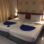 Review photo of Rattana Beach Hotel Karon from Wuttipong V.