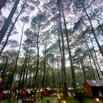 Ulasan foto dari Bobocabin Cikole, Bandung dari Juniati L.