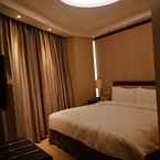 Review photo of Central Hotel Shanghai 4 from Wanwisa N.