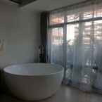 Review photo of YOLO Bangkok Boutique Hotel 3 from Phongsak R.