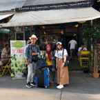 Review photo of Glad Bangkok Hostel Bar & Restaurant from Syukron S.