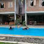 Review photo of Omah Kulon Cabins and Pool 2 from Octaviyanti R. P.