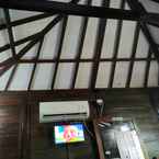 Review photo of Hotel dan Gazebo Pinggir Kali Prigen Mitra RedDoorz from Berlian B.