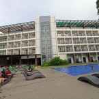 Review photo of ASTON Anyer Beach Hotel 5 from Bayu P. P.