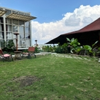 Review photo of Bukit Cikahuripan Resort 2 from M***e