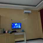 Review photo of Shofy Guest House Syariah Mitra RedDoorz from I***n