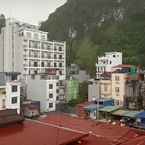 Review photo of Cat Ba Rosalia Hotel from D***o