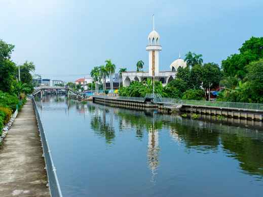 Khanong Phra