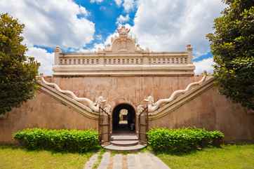 Water Castle (Taman Sari)