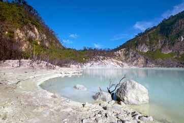 Kawah Putih